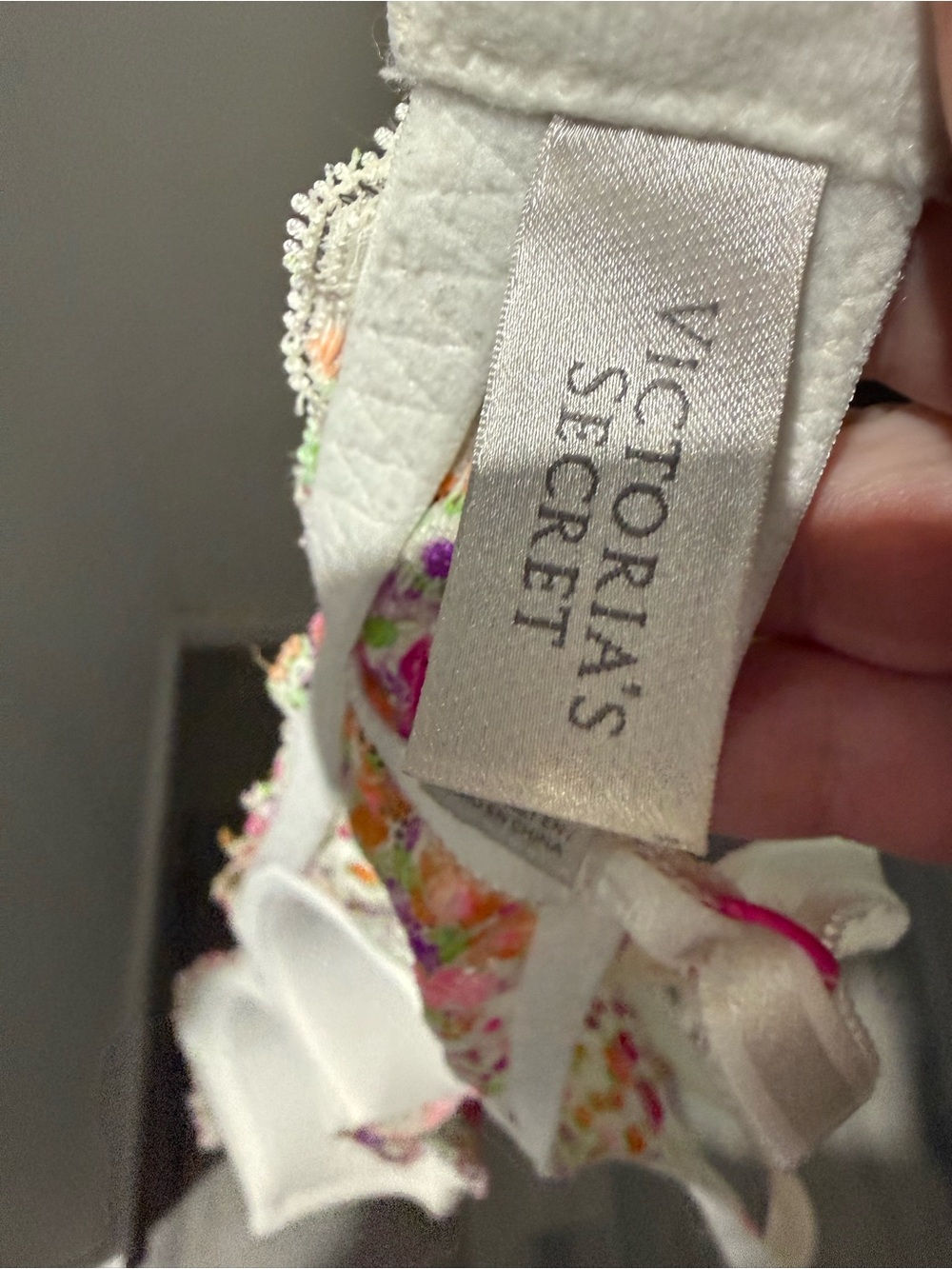VICTORIA’S SECRET Dream Angels Bra Lined Demi 36C - Picture 12 of 14